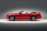 Ford Mustang GT Convertible 2005 года